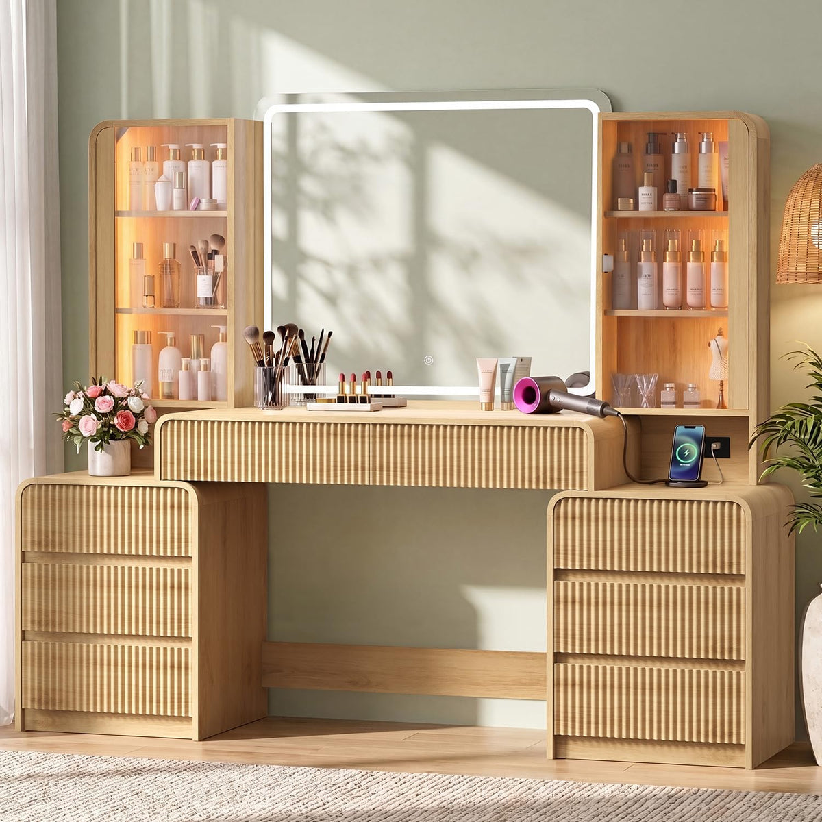 Big Fluted Vanity Desk with Mirror Lights